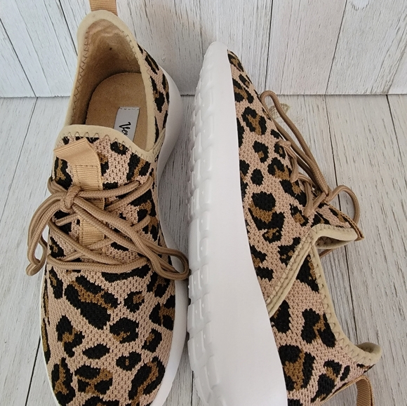 50% OFF SALE-GYPSY JAZZ/ VERY G- CERRITO LEOPARD SNEAKERS - Picture 5 of 7